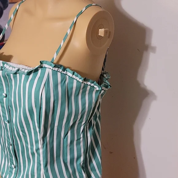 NWT Gianni Bini summer emerald green top large - Picture 3 of 7